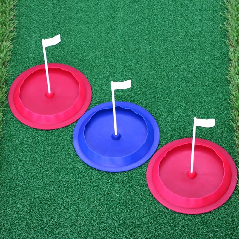 1Pc Soft Golf Practice Putting Cup Golf Putter Green Cup con foro e bandiera per attrezzature per l'allenamento di pratica all'aperto/al coperto