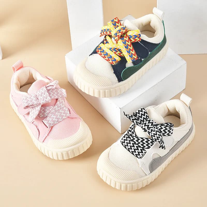 Scarpe da ragazza alla moda 2025 Autunno nuove scarpe da ginnastica per bambini Borsa con fondo morbido Scarpe casual Scarpe casual da ragazza semplici Scarpe da ragazzo antiscivolo