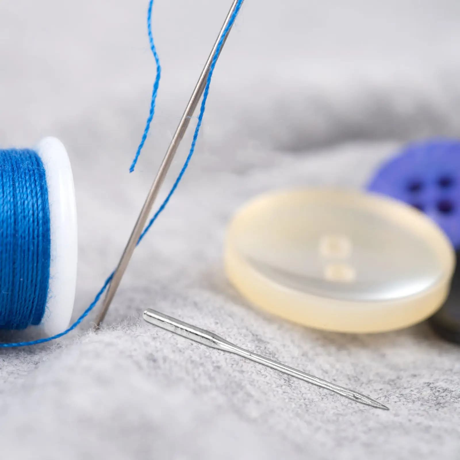 50 Aghi Universali ad Alte Prestazioni per Macchine da Cucire, per Ricamo, Quilting e Progetti Fai-da-Te, Compatibili con Modelli Tradizionali