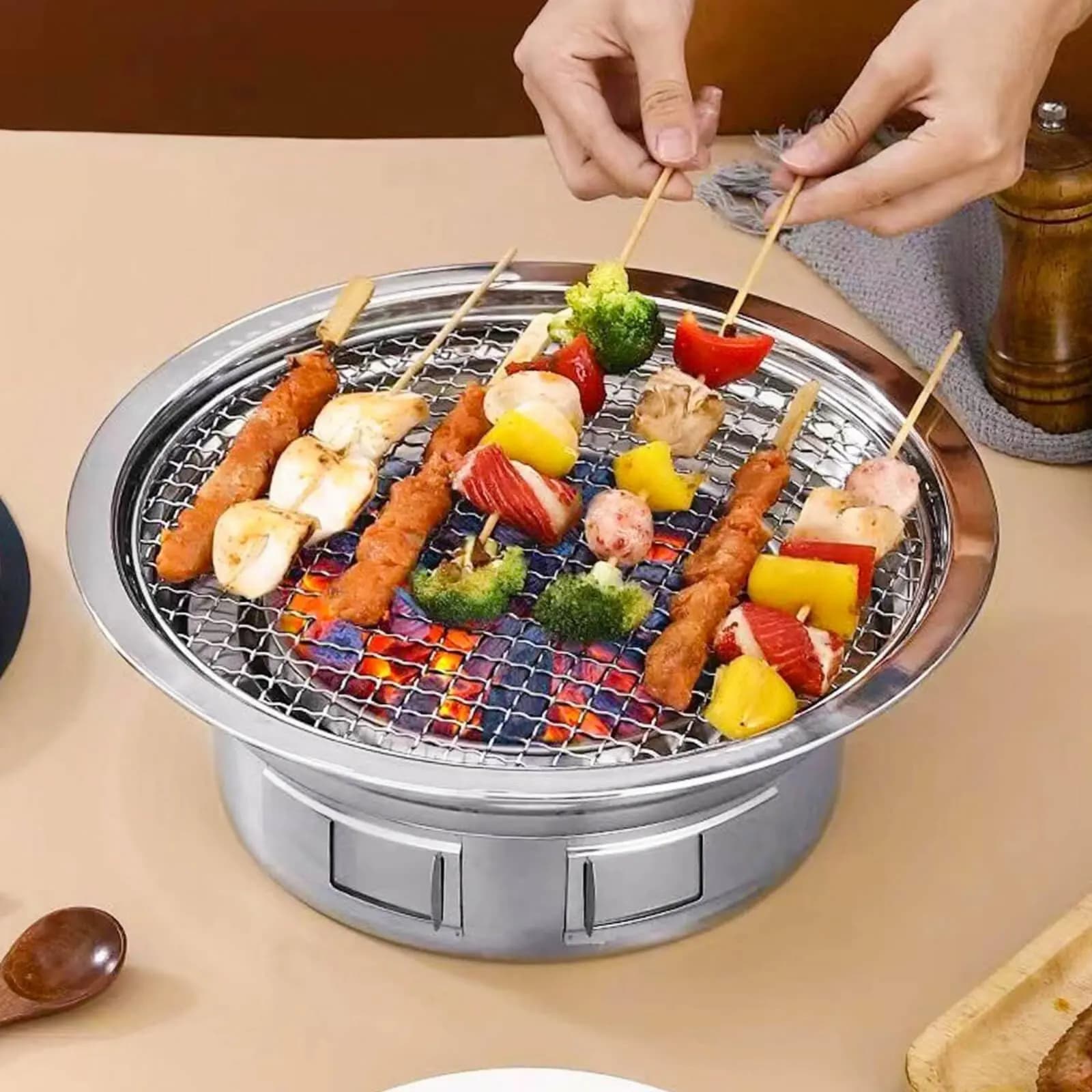 Non-Stick Korean Barbecue Grill Easy to Clean Portable Korean Grill Tabletop Charcoal Cooker Food Safe Grade for Commercial Use
