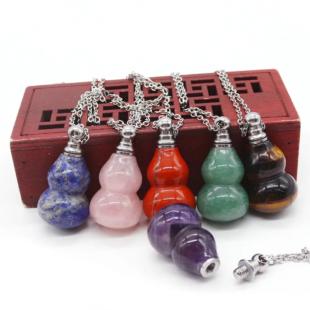 Collana con Bottiglia di Profumo in Pietra Naturale a Forma di Zucca, Diffusore di Oli Essenziali in Cristallo di Quarzo, Gioiello alla Moda