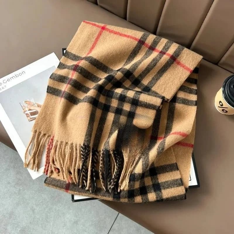 Fashionable printed classic scarf for couples, autumn/winter 2025 collection, hot scarf in Australian fake wool