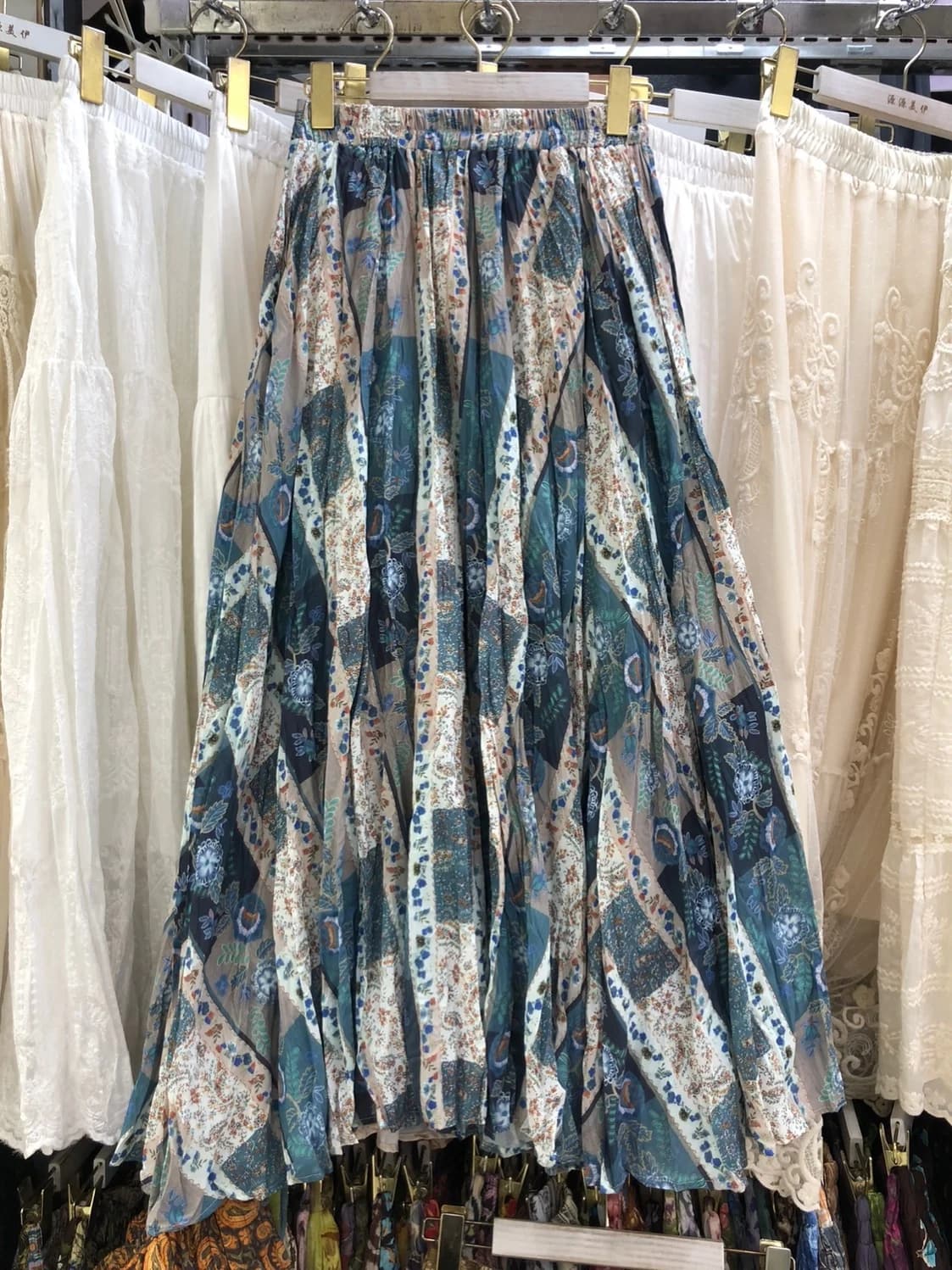 Gonna Lunga Plissettata Casual con Stampa Etnica da Donna, Modello A-Line Slim con Elastico in Vita, Fantasia Floreale, Estiva 2026, in Fibra di Poliestere