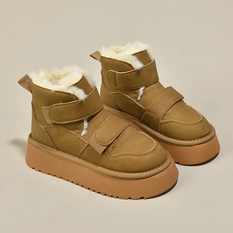 Stivali da neve versatili da donna 2025 Nuovo pile invernale addensato caldo antiscivolo scarpe in cotone con piccola piattaforma