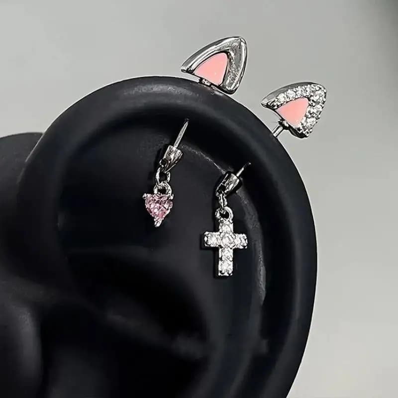 1 Piece Earrings in Shape of Cat Earrings with Zircone to Heart and Cross, Piercing for Woman, Accessories Trendy for Body
