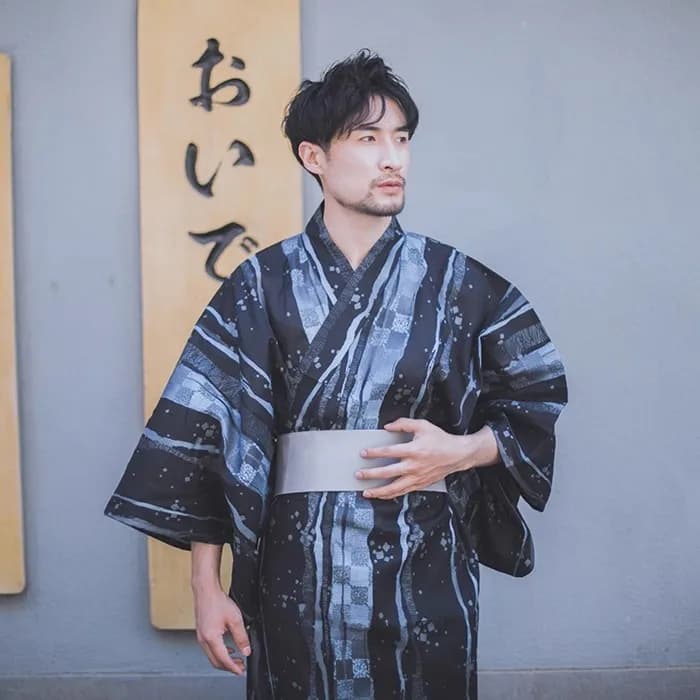 Men's Kimono in Japanese style Yukata with belt Hotel bathrobe pajamas wide dresses for the classic style house