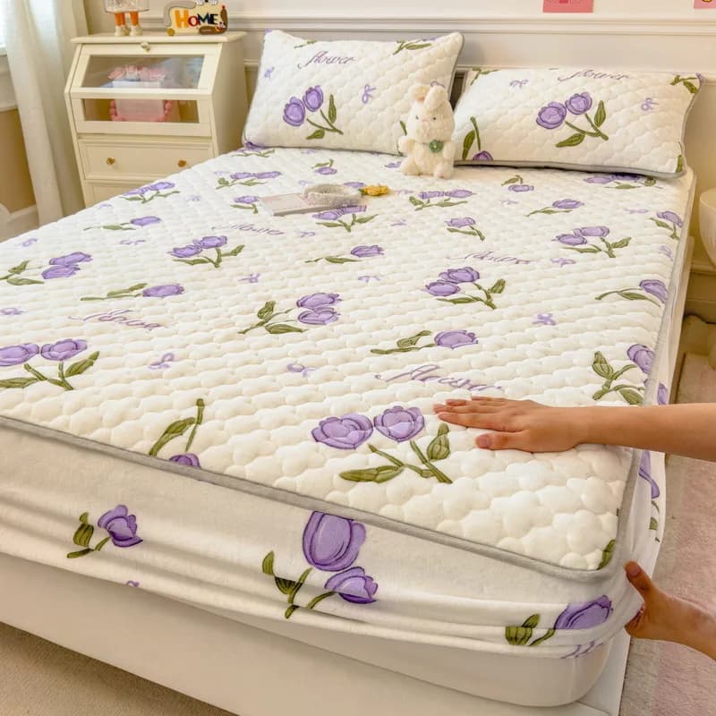 1pc Copriletto stampato a fumetti con fascia elastica Lenzuolo invernale in velluto di latte caldo Lenzuolo singolo/Queen/King Biancheria da letto spessa