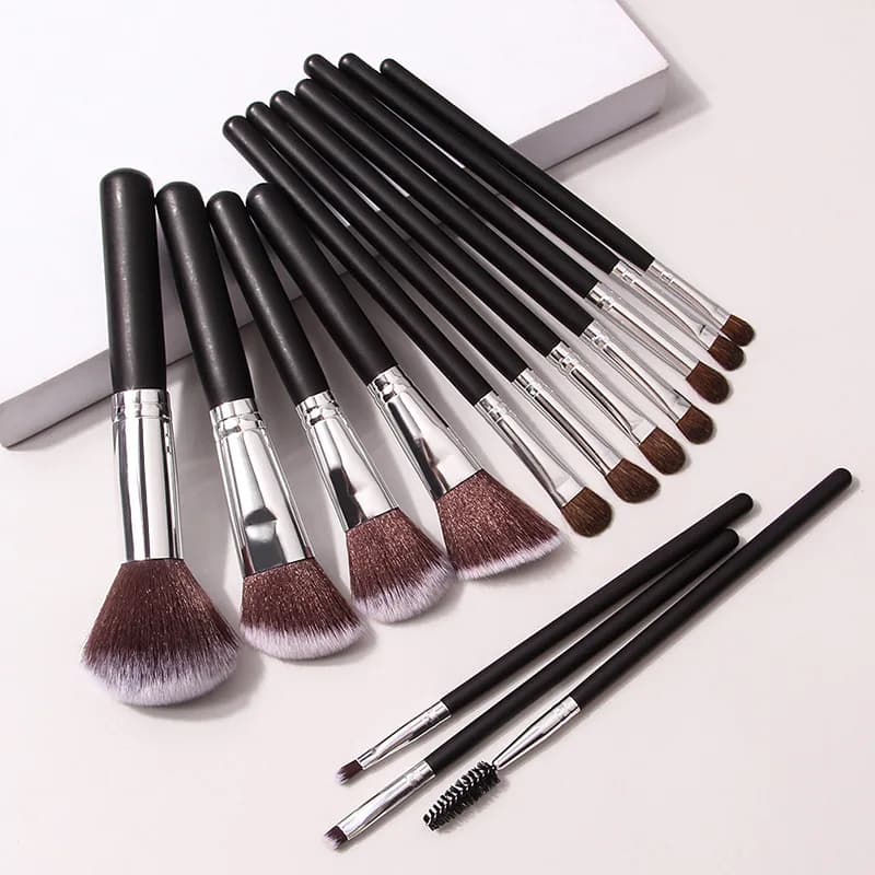 Set di 14 Pennelli da Trucco Portatili Multifunzionali per Blush, Cipria, Ombretto e Fondotinta, Strumenti Cosmetici da Viaggio