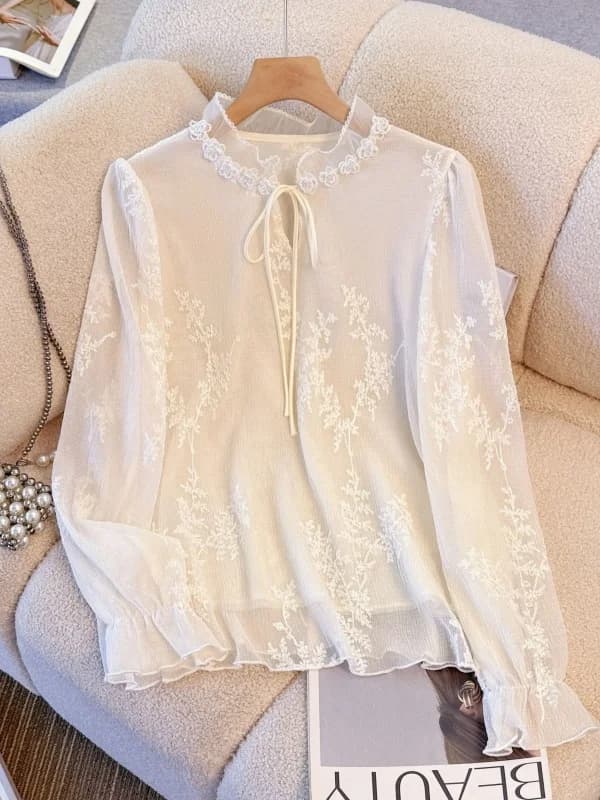 Long Sleeve Embroidered Lace Blouse Women's Autumn New plus Size Flared Sleeve Shirts Korean Style Loose Fit Commute Style