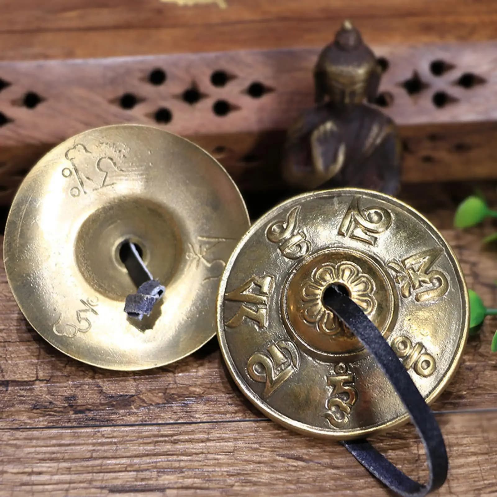 6.5cm Brass Meditation Chime Bells Tibetan Tingsha Percussion Instrument with Pouch for Yoga Session