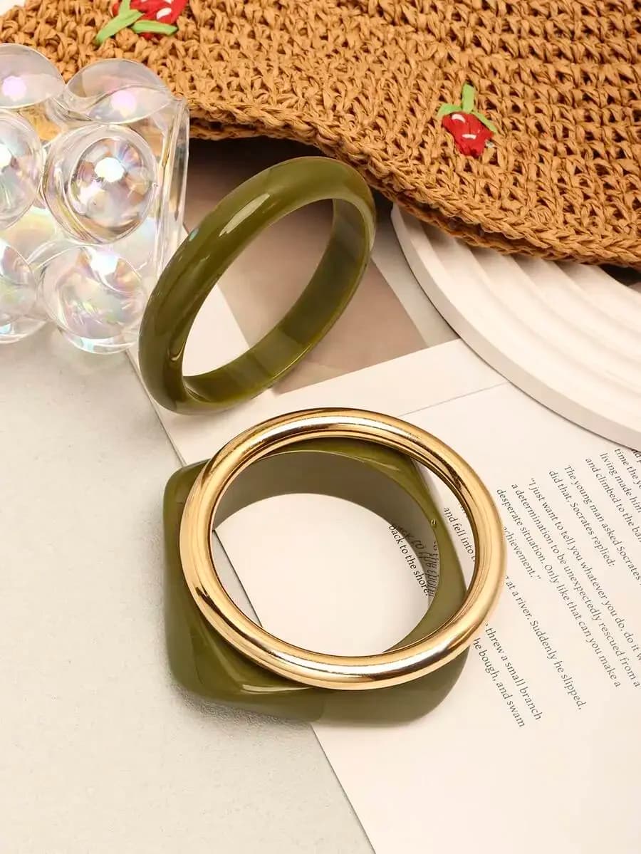 Set di 3 Bracciali in Acrilico Verde Asimmetrici e Esagerati, Tono Dorato Rotondo, Braccialetti Versatili e Alla Moda per Donne