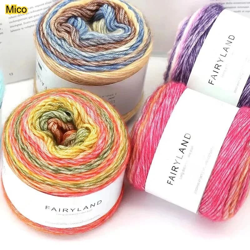 Gradient cake line sweater scarf hat hand woven with hooks, rods, needles, medium fine yarn, fancy design 100 grams /The group