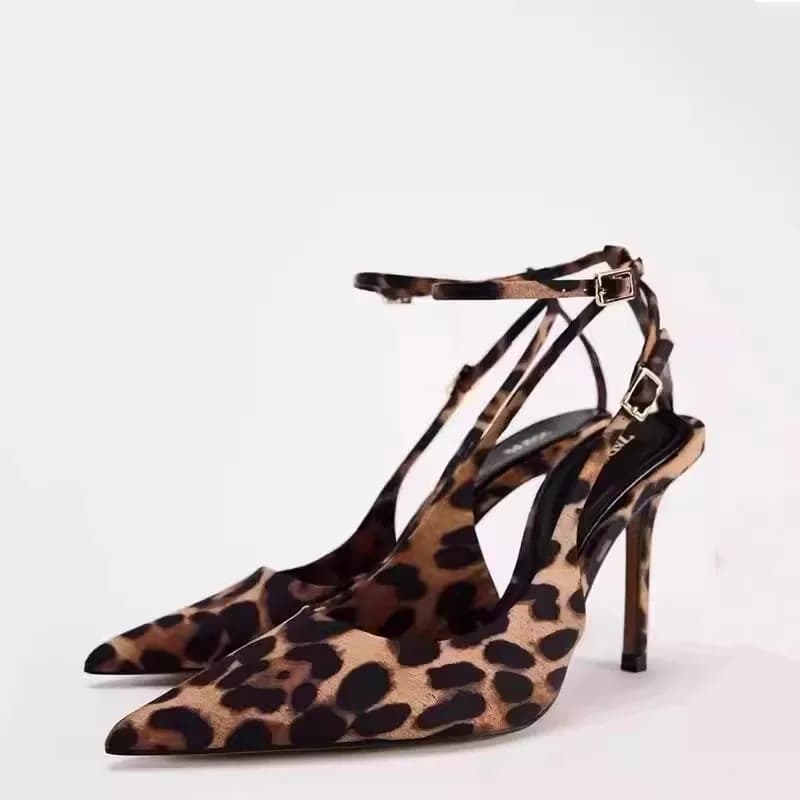 Nuovi sandali sexy ed eleganti con tacco sottile, punta a punta, in raso con stampa leopardata, 2026