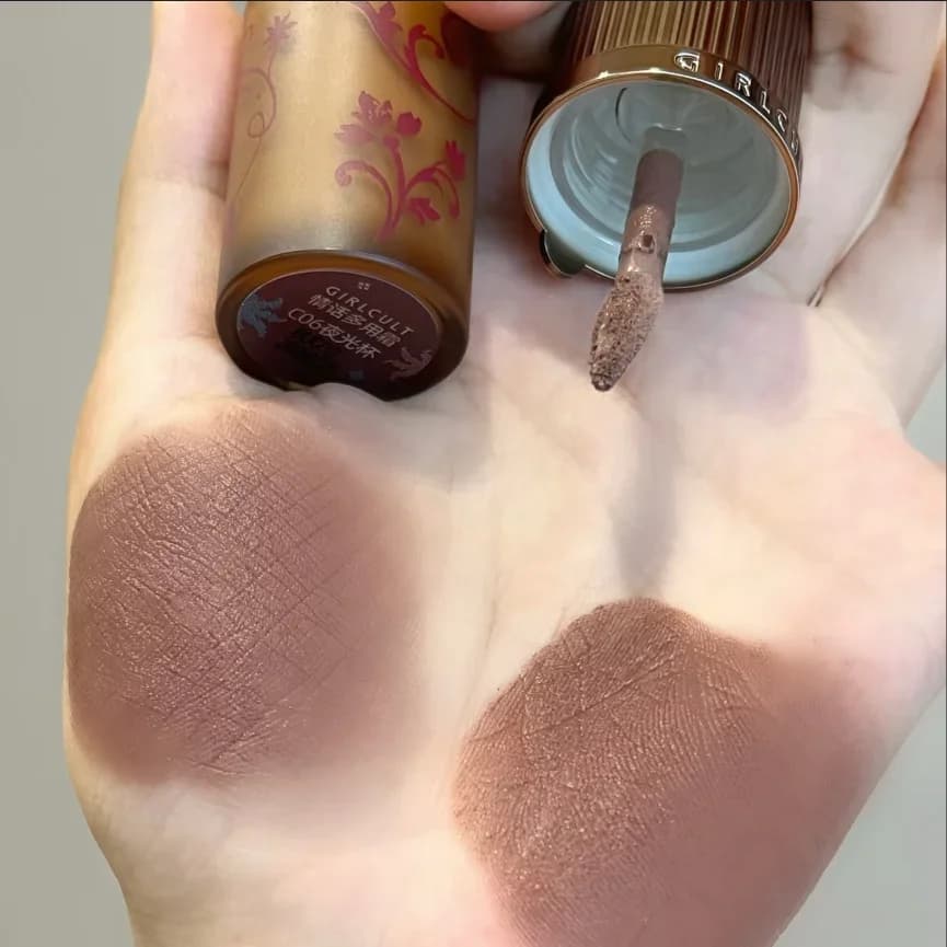 GIRLCULT Multi-Use Cream 3-in-1 Lipstick Cream Blush Shimmer Eyeshadow Low-Saturation Nude Shade Blusher Natural Glow