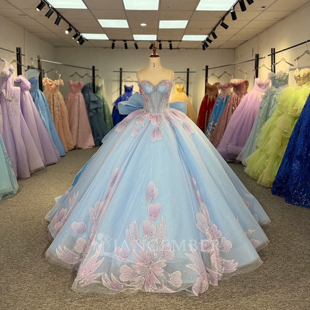 Personalizzato 15 abiti Quinceanera abito da ballo senza spalline in rilievo con lacci fino al pavimento abito da ballo per occasioni da donna 2025