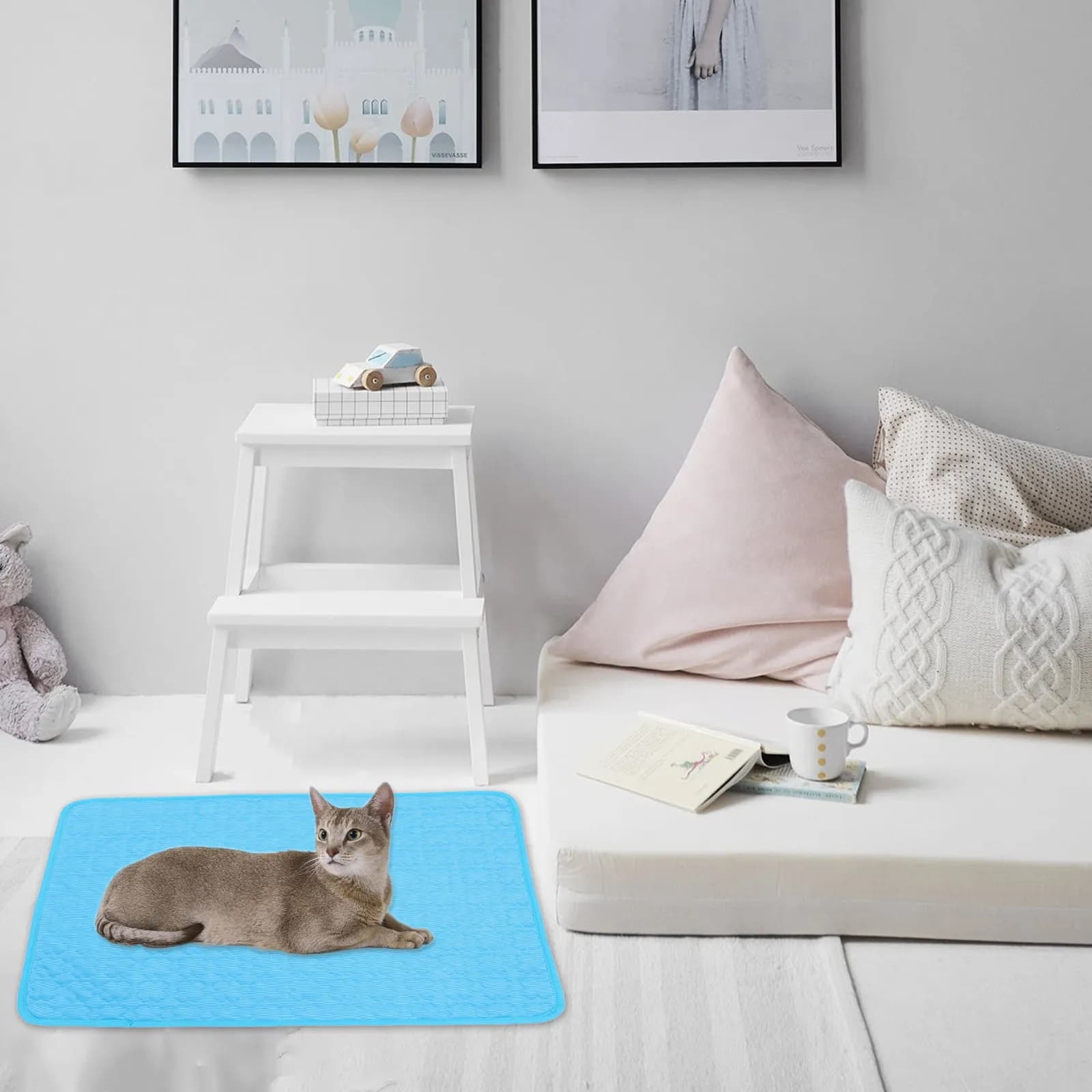 Ice Silk Pet Cooling Mat Washable Self Cooling Pad Summer Dog Sleeping Blanket Soft Comfortable Heat Dissipation Mat for Indoor