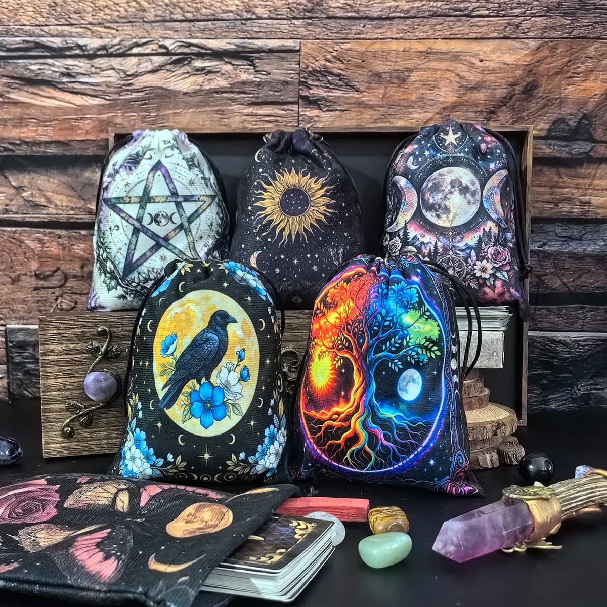 Tree of Life Drawstring Pouch For Divination Triple Moon Floral Tarot Cards Storage Bag Short Plush Dice Jewelry Storage Pouch