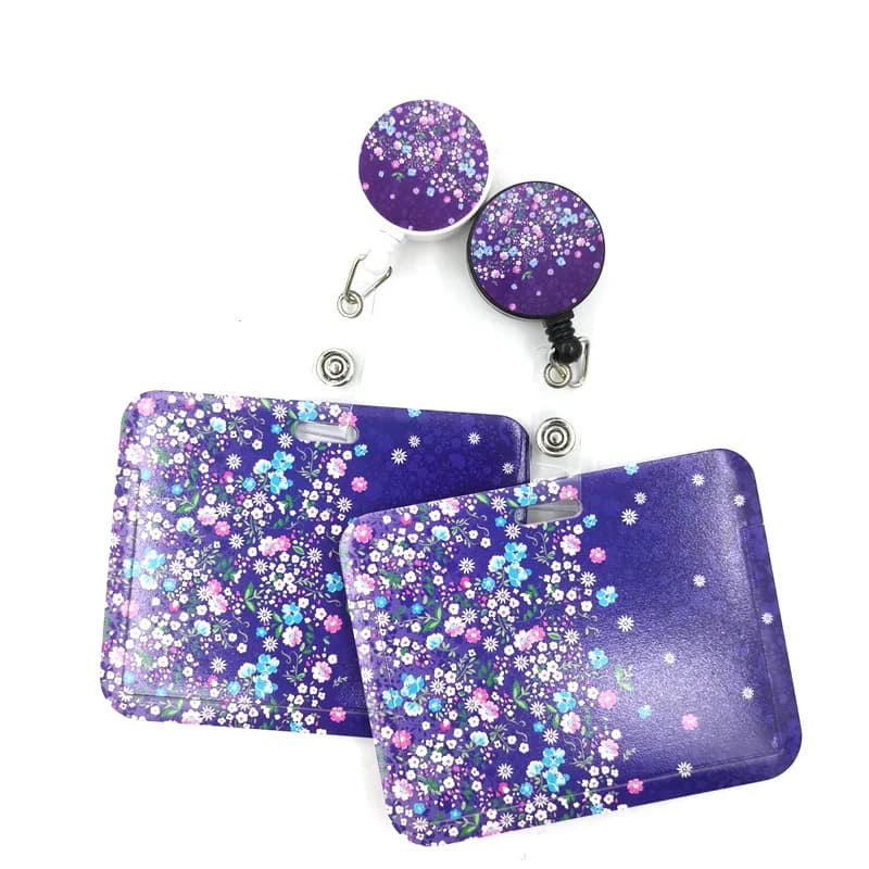 Cordino per badge retrattile con fiori viola ID per infermiere Porta badge per biglietti da lavoro aziendali Clip per studenti da ufficio Borsa porta carte