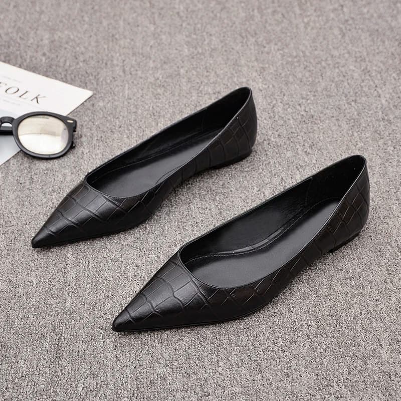 Scarpe basse da donna scarpe nere per donna taglia piccola 31 32 33 taglia grande 43 44 testa a punta in pelle Pu modello pietra estate primavera 2023