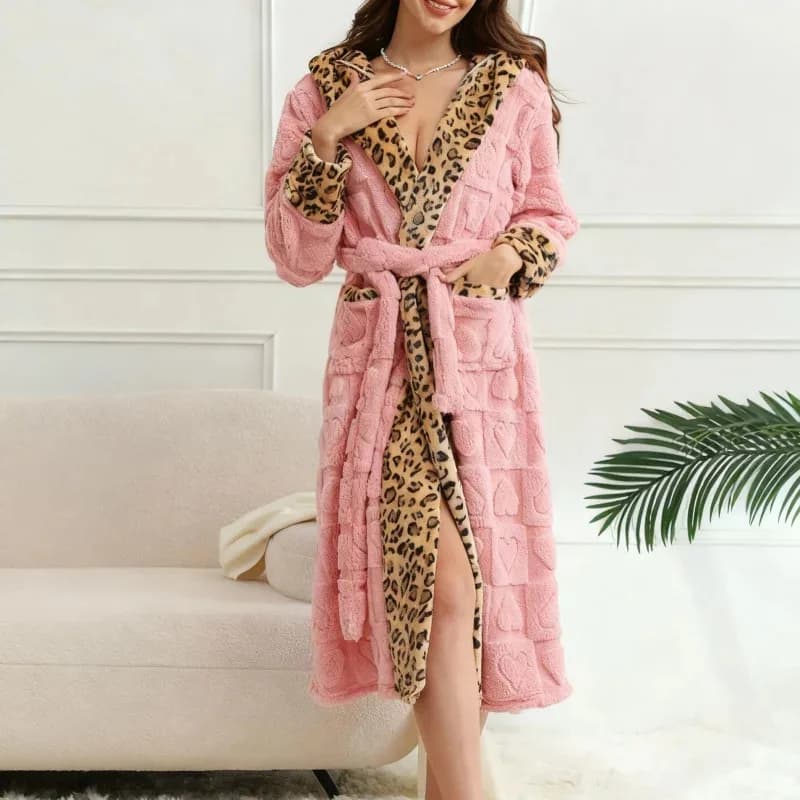 1 pcs Autumn Winter Luxury Light Customized Night Shirt Print Leopard Flannel Bathrobe With Laces With Hood Women's Hood Homewear