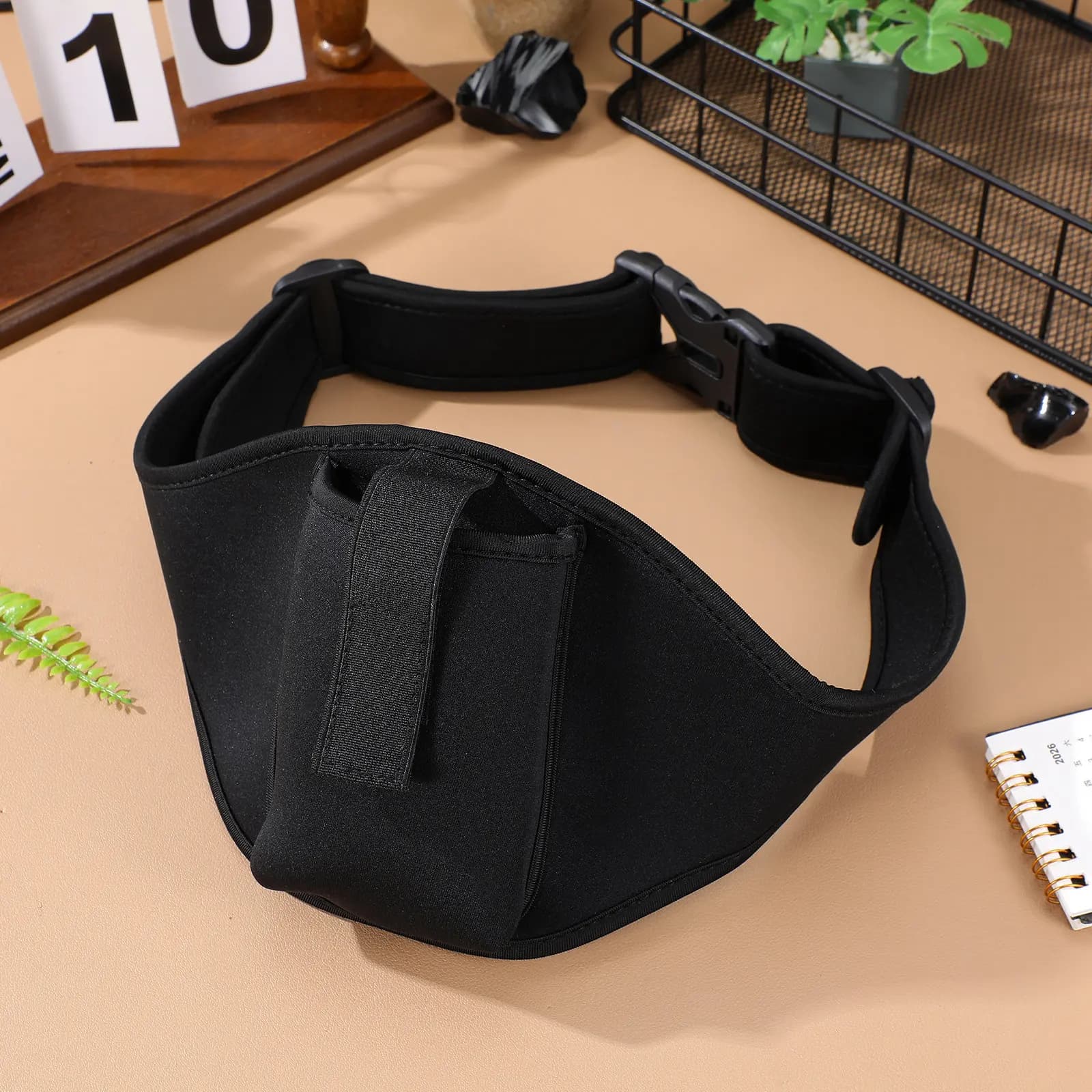 Cintura Fitness Regolabile 85cm Nera in Neoprene, Marsupio da Palestra, Porta Microfono, Borsa da Corsa, Sacchetto Sportivo