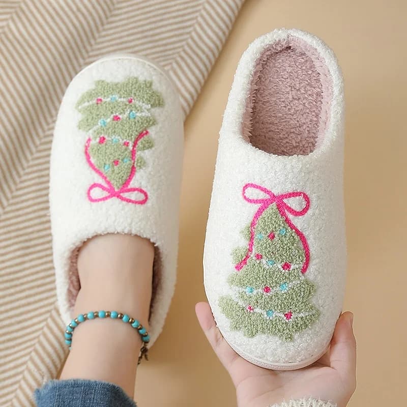 Winter Christmas Tree Cotton Slippers for Women Winter Couple Cute Cartoon for Home Anti-slip Sandals Plush Slides for Adult Interior Flooring