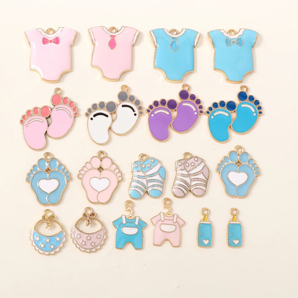 10pcs/lot Enamel Baby Cloth Charms Pendants Cute Bib Baby Feet Socks DIY Bracelet Necklace Jewelry Findings Accessories