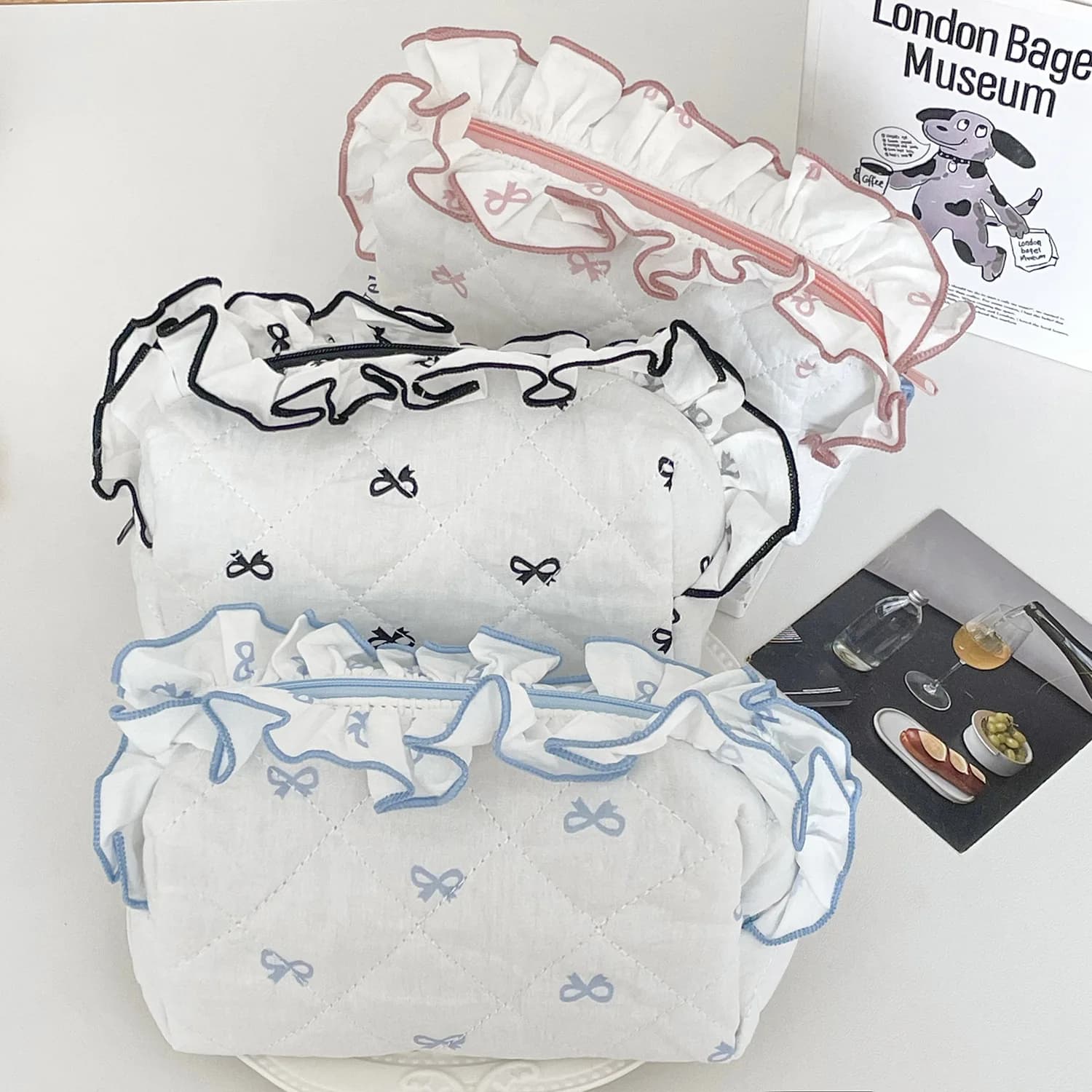 Borsa per il trucco in cotone con fiocco in pizzo, portatile e fresca, borsa a mano con bordo arricciato, borsa da viaggio a forma di diamante per articoli da toeletta