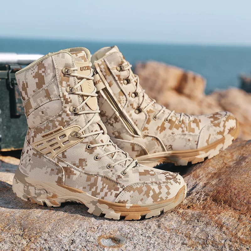 Stivali tattici mimetici da uomo Stivali da allenamento antiscivolo per il deserto all'aperto Scarpe da arrampicata in montagna impermeabili Stivali da caccia maschili