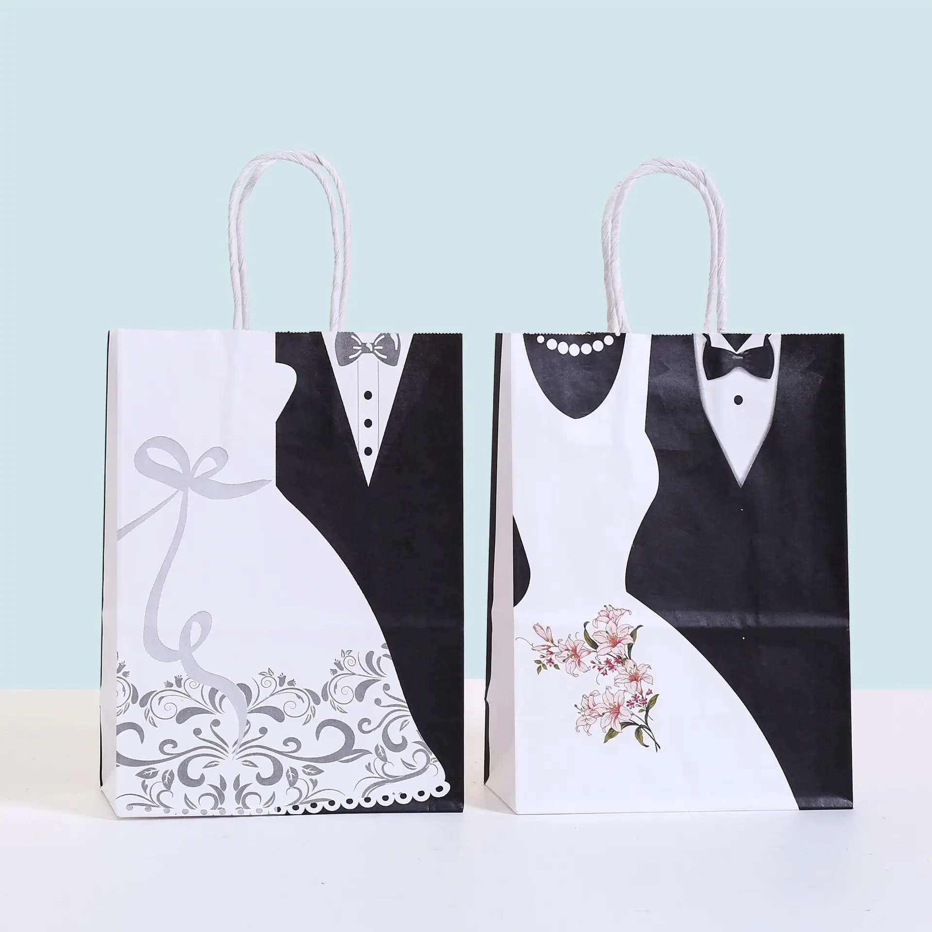 30pcs Romantic Wedding Kraft Paper Gift Bag 3D Wedding Dress Souvenir Gift Packing Party Decorationg Gift Paper Hand Bag