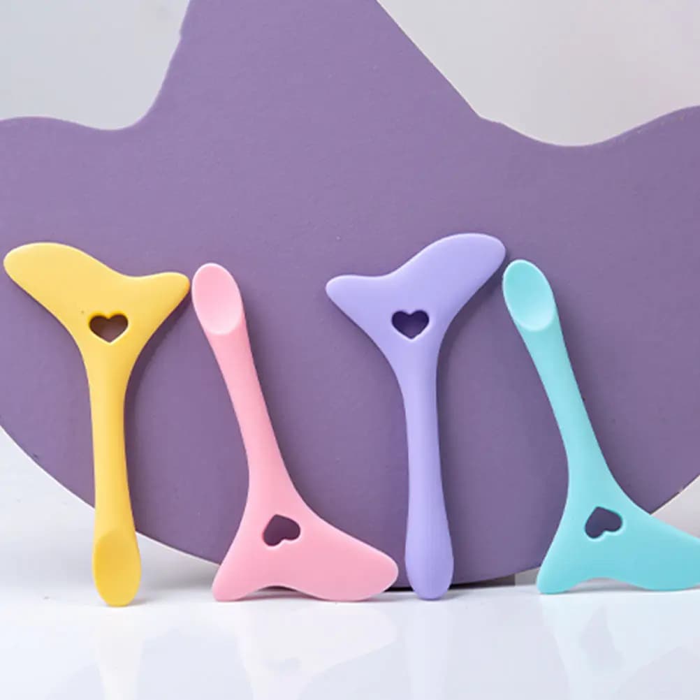 Eyeliner Guide Applicator Tool Eyelash Card Assistant Replaceable Makeup Mascara Black