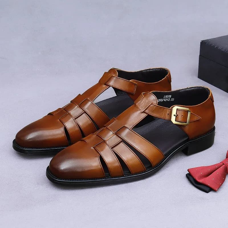 New summer sandals in real cow leather with upper layer Fashionable casual comfortable shoes for men