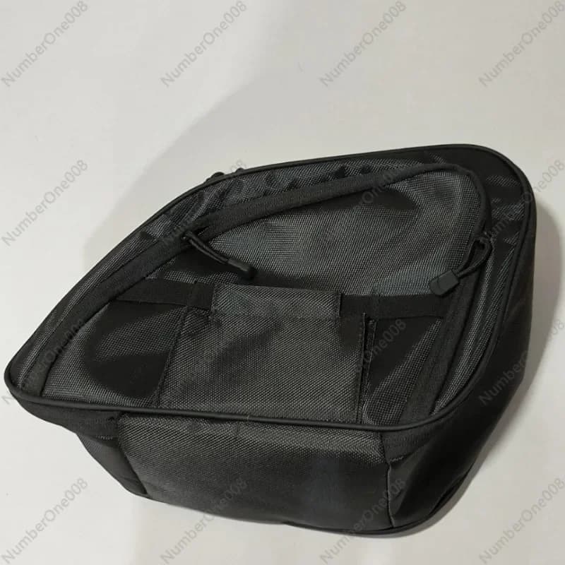 Borsa portaoggetti per finestrino dell'auto Borsa portaoggetti per auto Custodia multifunzionale per ventosa Forniture per la modifica della protezione solare