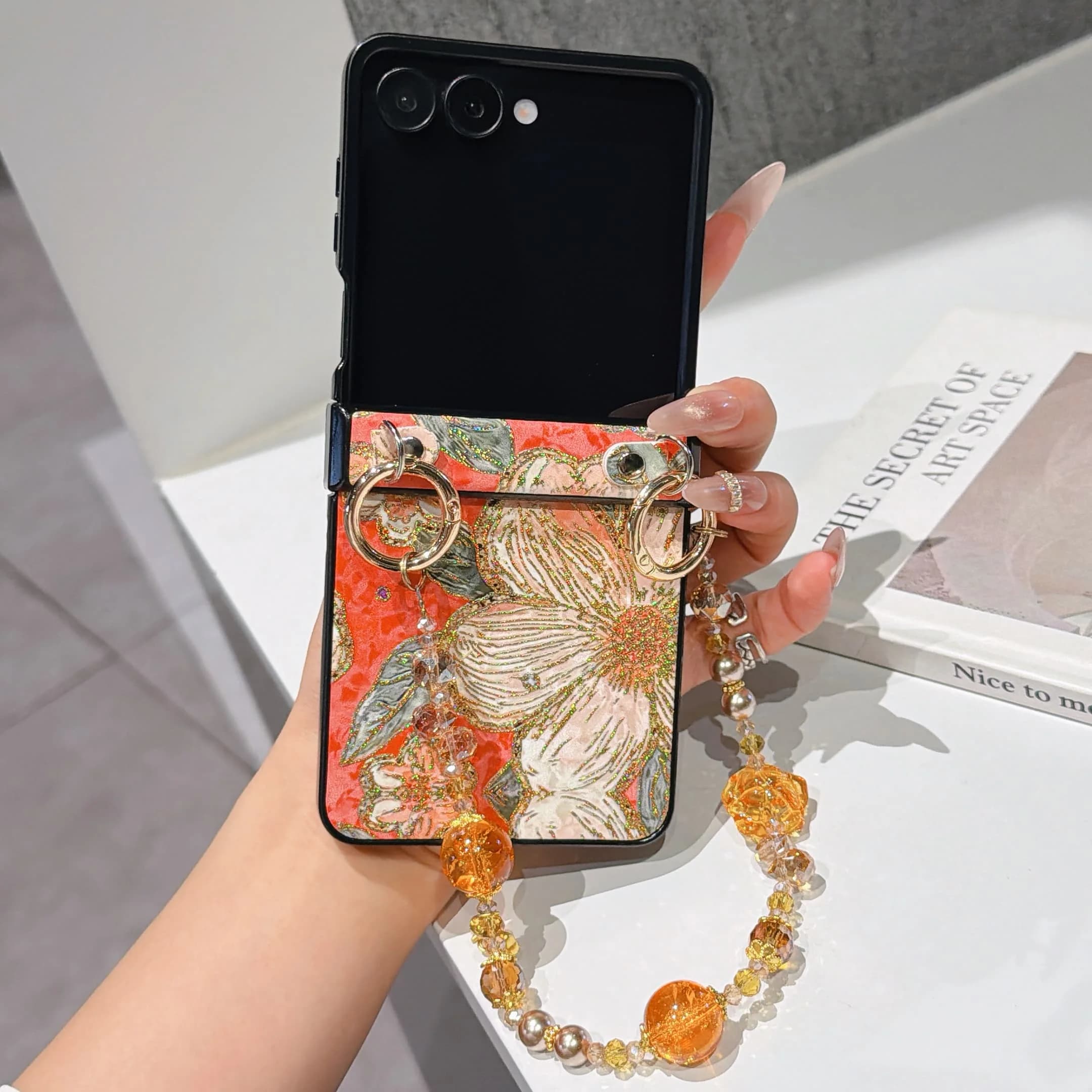Custodia Protettiva in Pelle PU con Cerniera e Cinturino da Polso con Perline Colorate per Samsung Galaxy Z Flip 7 FE 6 5 4 3