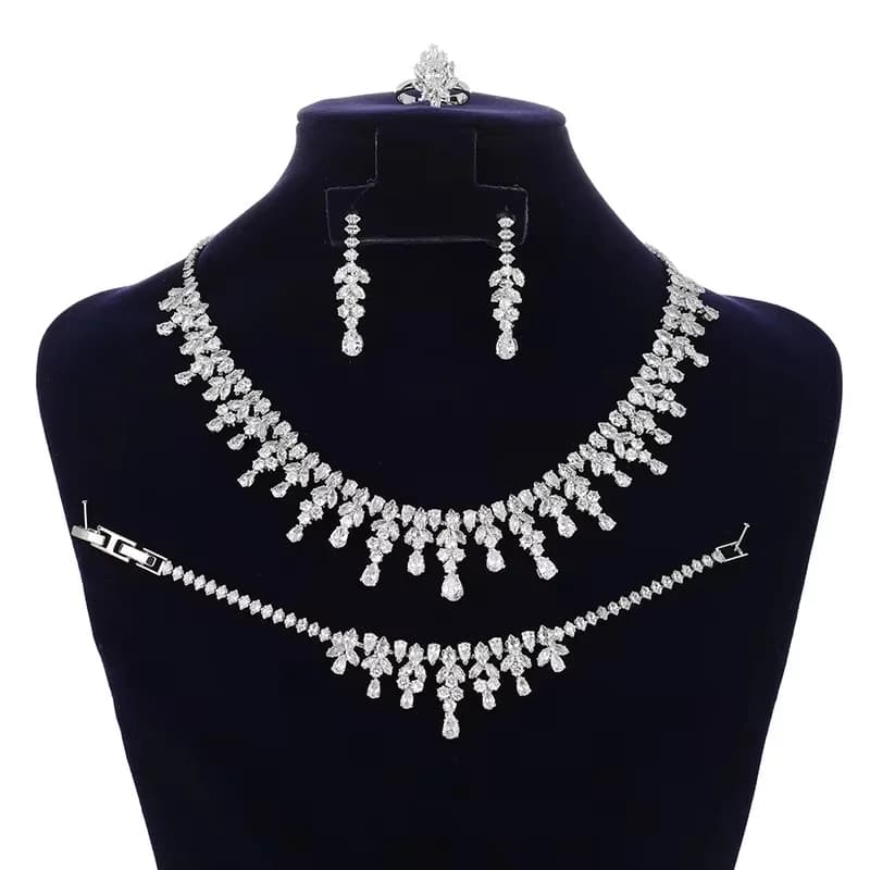 Set di Gioielli HADIYANA Dubai, Collana da Sposa, Bracciale, Anello, Orecchini, Set da Donna, Regalo Boutique BN8224, Regali per Natale