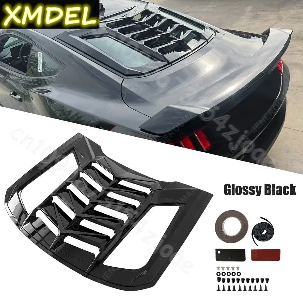 Per Ford Mustang 2024 2025 2026, Coperture Parasole per Finestrini Posteriori in Nero Lucido + Fibra di Carbonio Finta, Stile Auto
