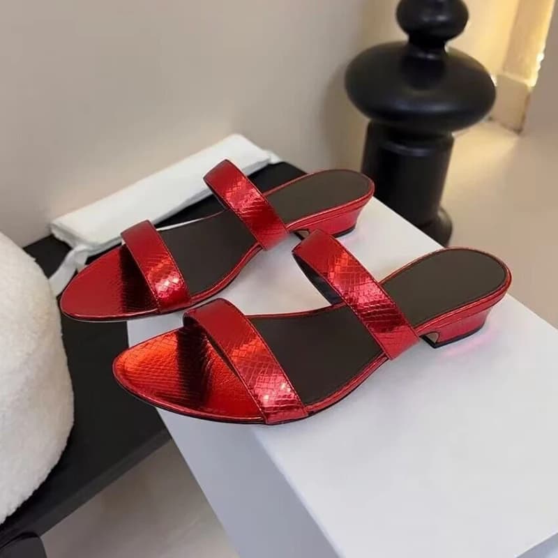 Nuovo 2025 Pantofole in vera pelle con cinturino in tinta unita Sandali da donna con punta aperta e tacco quadrato Scarpe da sera sexy estive