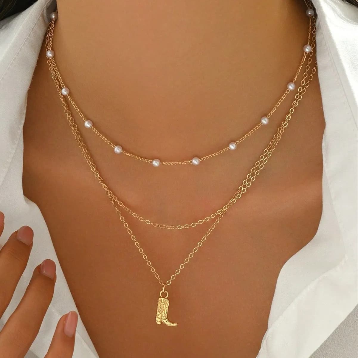 Vintage Western Denim Necklace Women's Alloy Boots Pendant Necklace Imitation Pearl Beaded Multilayer Clavicle Chain
