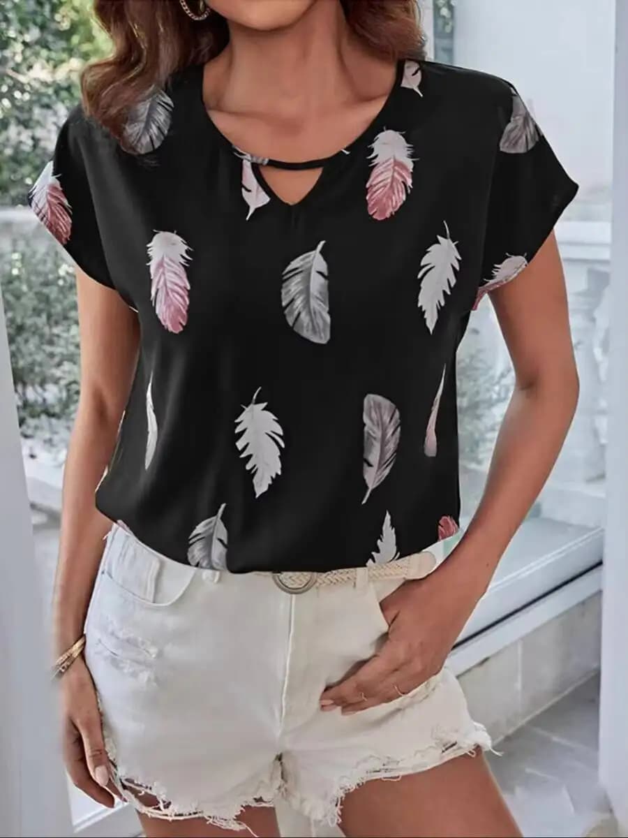 Camicetta da donna a maniche corte con scollo a goccia e stampa di piume, top casual ampio, camicetta boho primaverile/estiva, top leggero per tutti i giorni