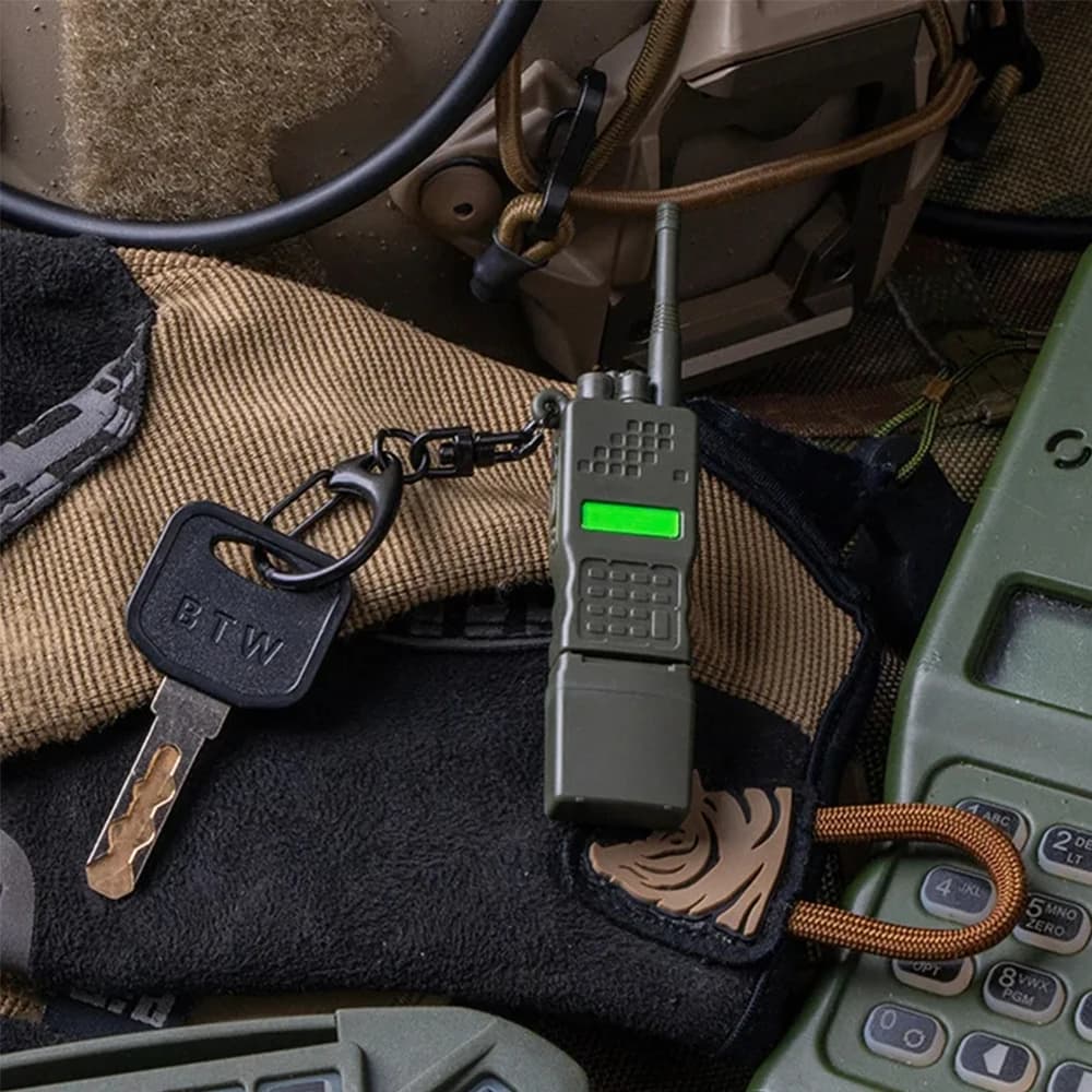 Mini Walkie Talkie Portachiavi Modello RPC152, Decorazione per Zaino, Regali Creativi, Giocattoli da Collezione (Solo un Ciondolo Senza Funzione)