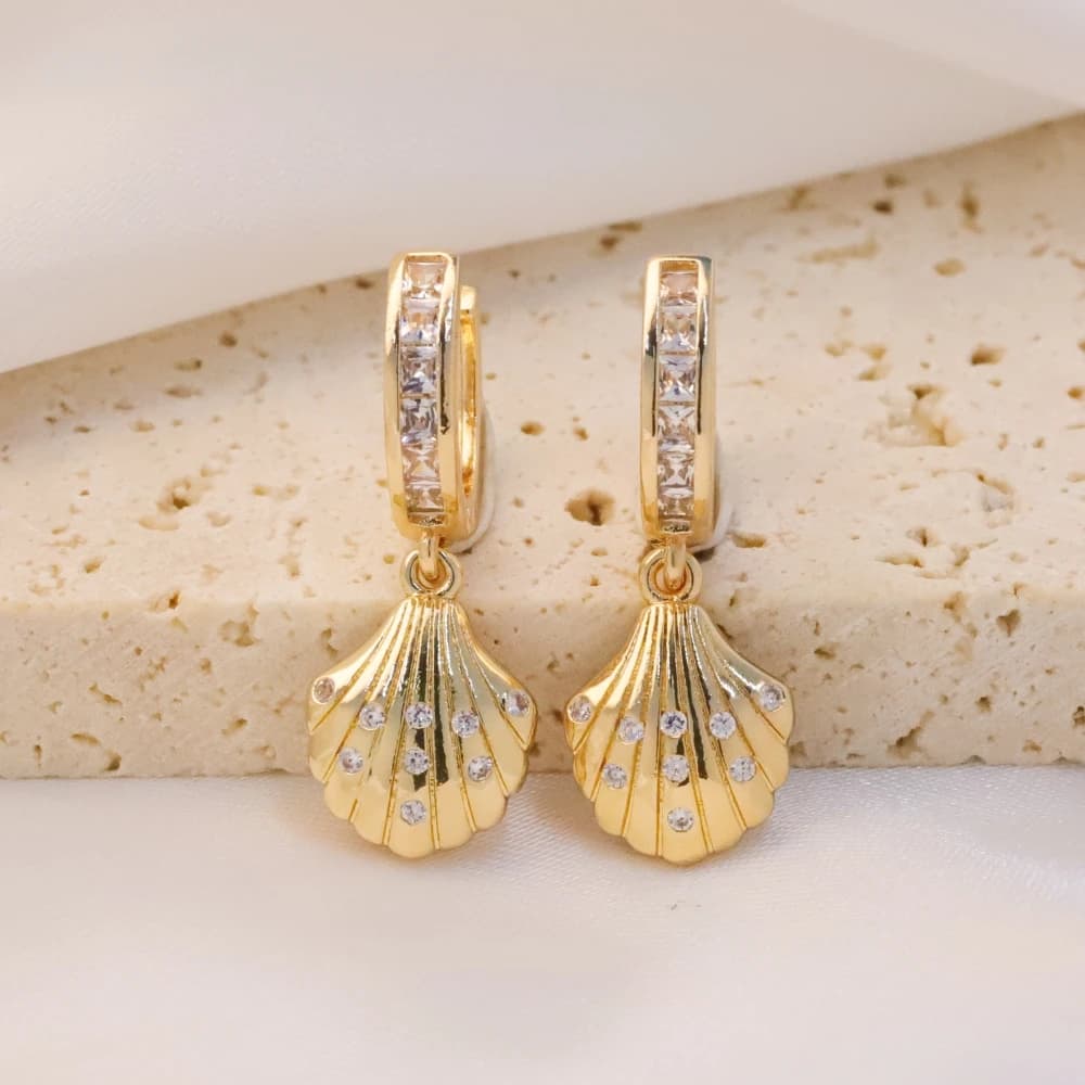 1 paio di orecchini pendenti con conchiglia semplice per le donne, orecchini con zirconi, gioielli, accessori per feste di nozze