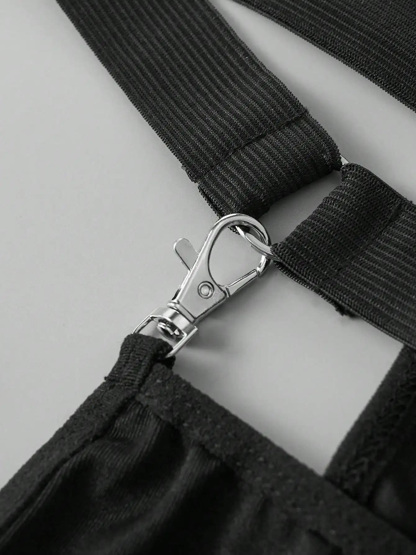 Slip G-string Nero da Uomo con Clip Metalliche, Comodo e Erotico