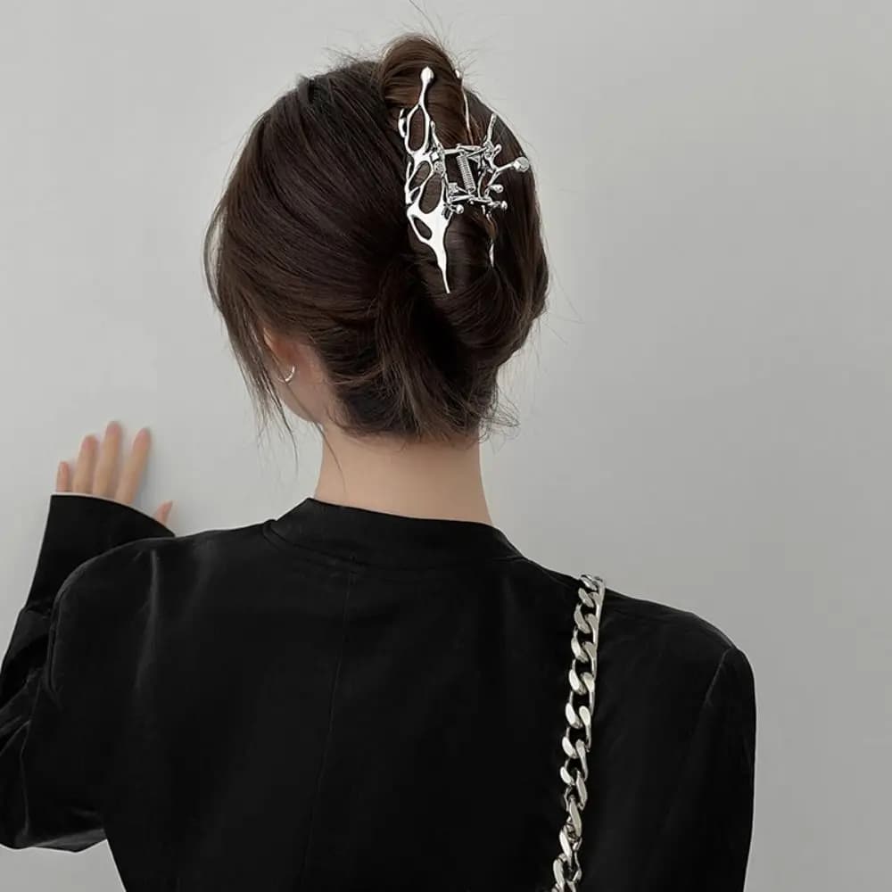 Temperament Alloy Geometric Claw Clips Y2k Hair Claw Silver Hair Crab Clip Hair Accessories Geometry Girls