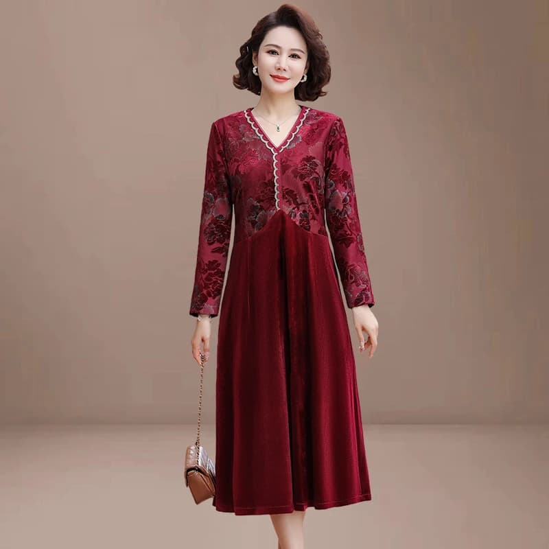 Autumn Elegant Temperament Women's V-neck Dress 2025 Gold Velvet Plus Size Long Sleeved Outdoor Street Dress Designer