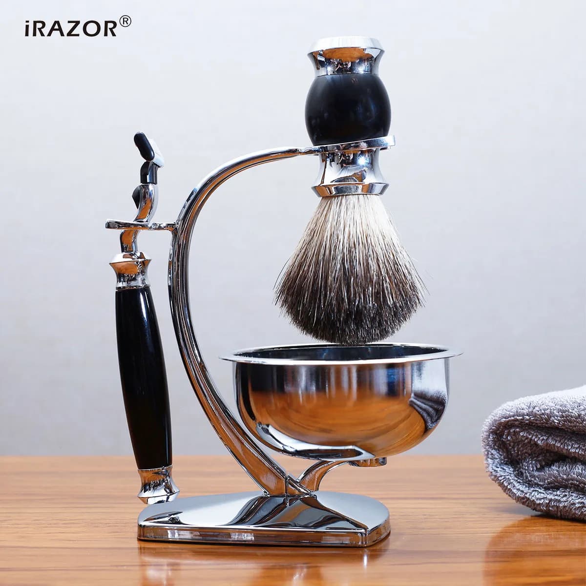 iRAZOR Luxury Classic 4 in 1 men's beard kit Gift set with natural honey pure rate hair brush and safety shaver M3 Mach 3