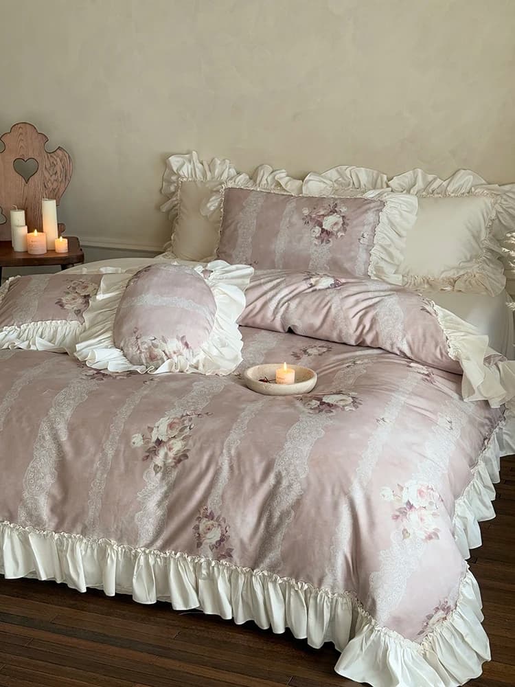 Set di Biancheria da Letto Princ Sle in Puro Cotone a Fibra Lunga, Quattro Pezzi con Copripiumino in Pizzo, Caldo e Confortevole