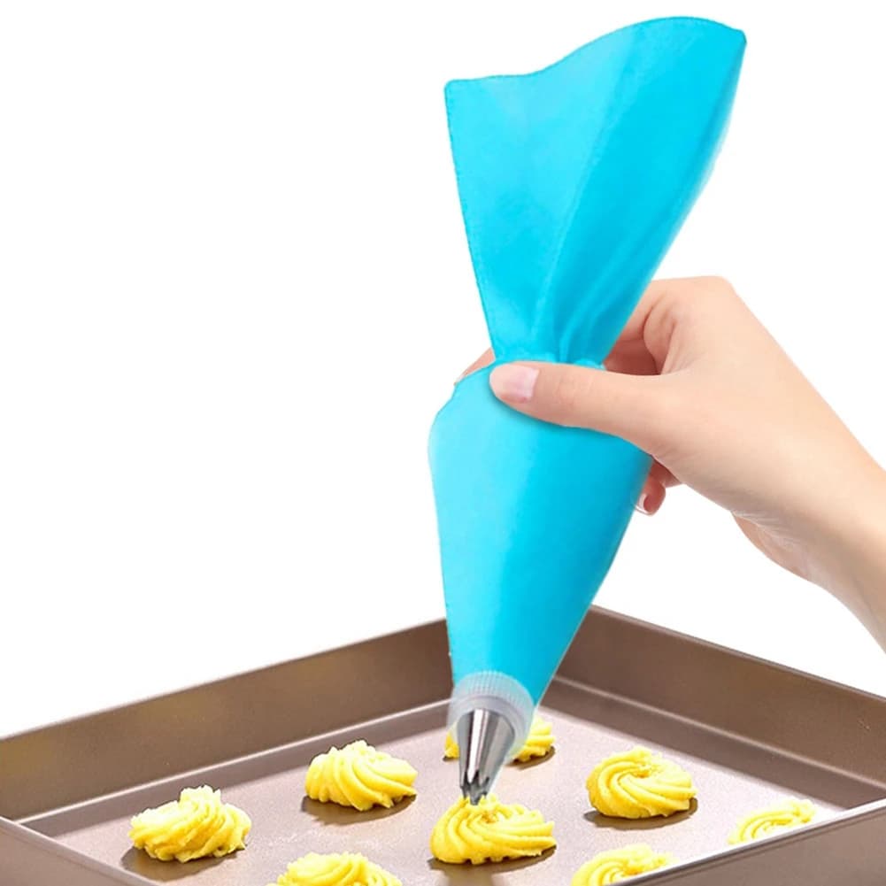[NEWA08R】 8Pcs/Set Pastry Bag Tips Kitchen Cake Icing Piping Cream Cake Decorating Tools Reusable +6 Nozzle Set