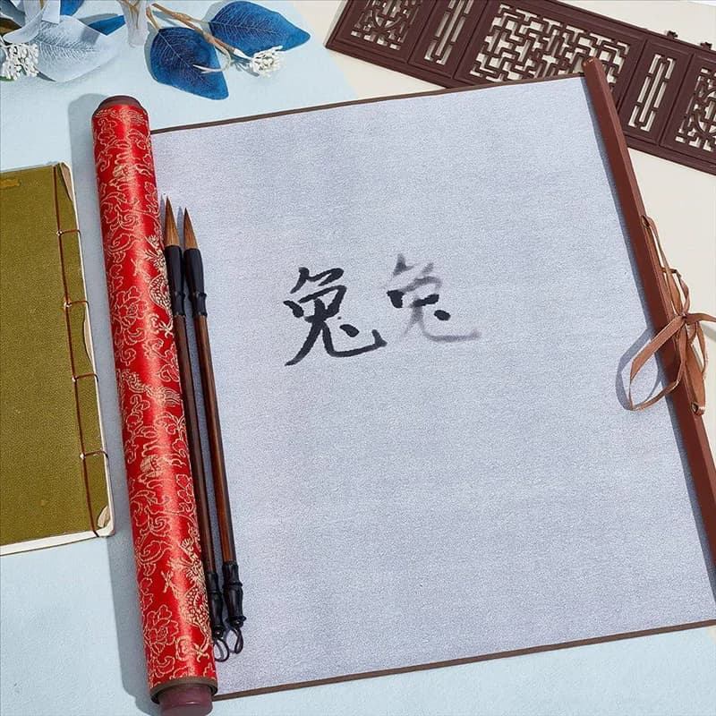 AA14 New 4Pcs No Ink Chinese Calligraphy Practice Set Reusable Water Writing Magic Cloth Scrolls Calligraphy Writing Brushes