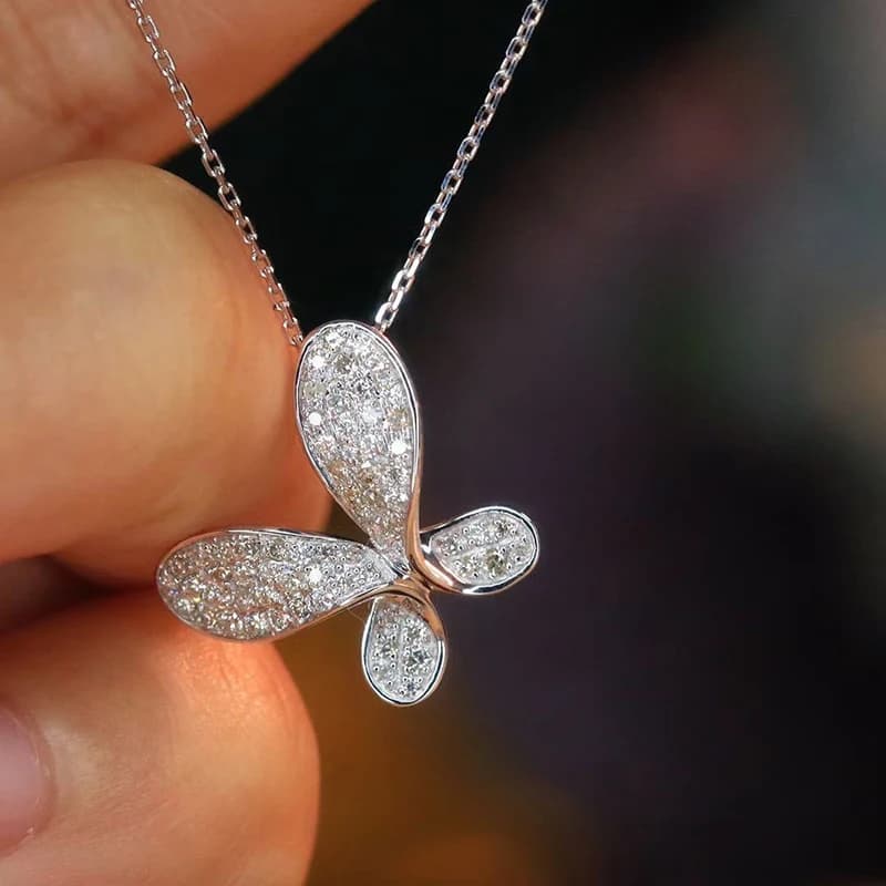 Huitan New Fresh Butterfly Shape Pendant Necklace for Women Silver Color Temperament Women's Neck Accessories Wedding Jewelry