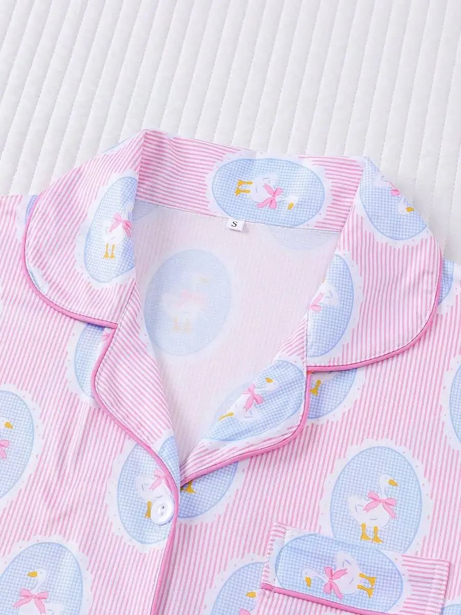 2pcs Womens Pajama Set With Shirt Collar Short Sleeve Top And Loose Shorts, Pink Striped Duck Print Comfortable Sleepwear